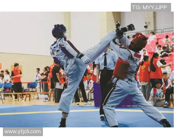 中国功夫与跆拳道的对决与比较探讨传统武术与现代搏击的魅力与实用性